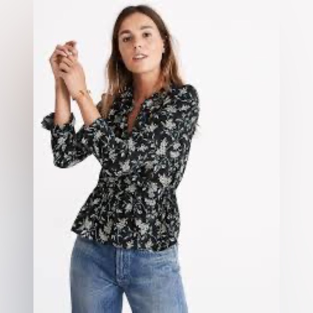 Madewell 100% Silk NWOT Ruffle-Hem Wrap Top in Antique Floral Large - Picture 2 of 16
